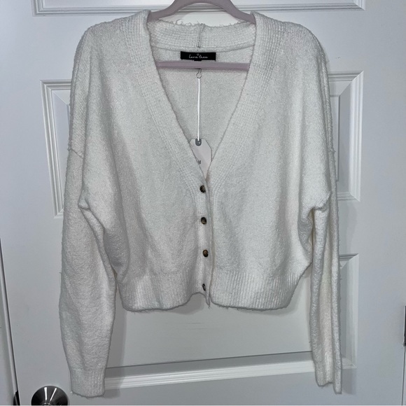 Love Tree White Cropped Cardigan Sweater Soft Long Sleeve Large New - Picture 5 of 8